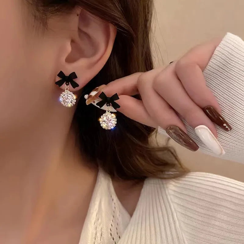 Unique Fashion Design Elegant Black Bowknot Butterfly Diamond Earrings for Women Zircon Dangle earring Wedding Party Jewelry