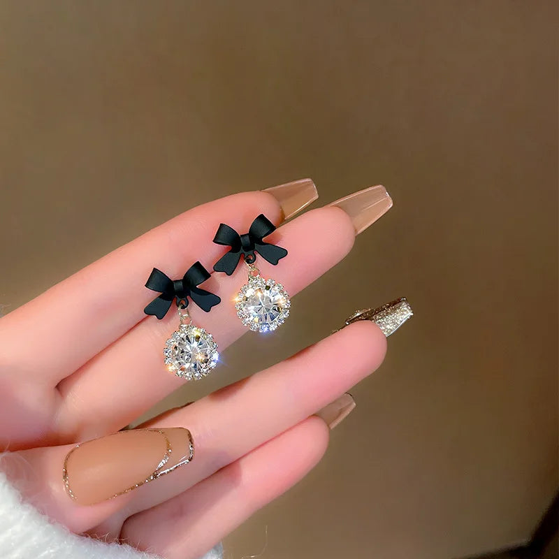 Unique Fashion Design Elegant Black Bowknot Butterfly Diamond Earrings for Women Zircon Dangle earring Wedding Party Jewelry