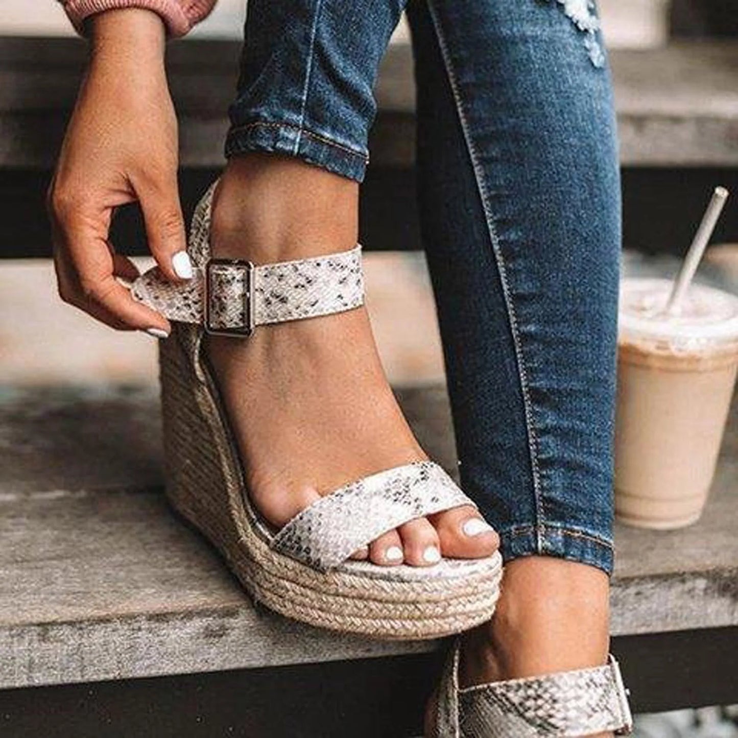 shoes woman 2024 trend Wedge Weaving Toe Buckle Slope Open Heel Summer Size Sandals Women Belt Large Women's sandals Woman shoes